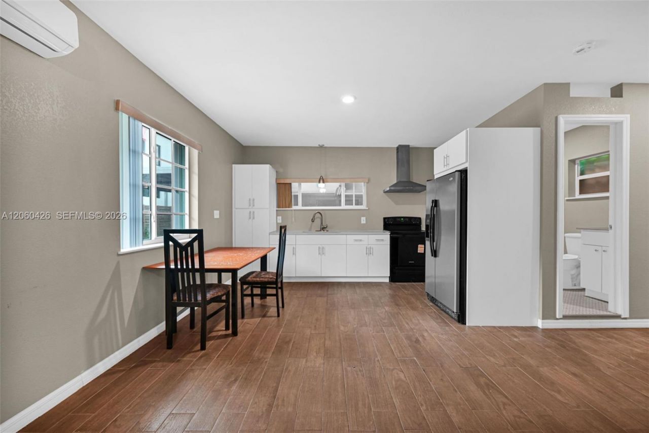81 NW 41st St, Unit 1, Miami, FL 33127 Photo