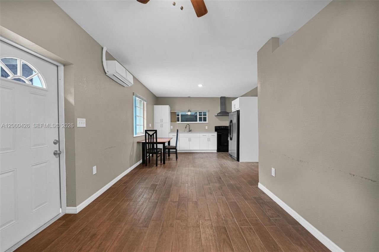 81 NW 41st St, Unit 1, Miami, FL 33127 Photo