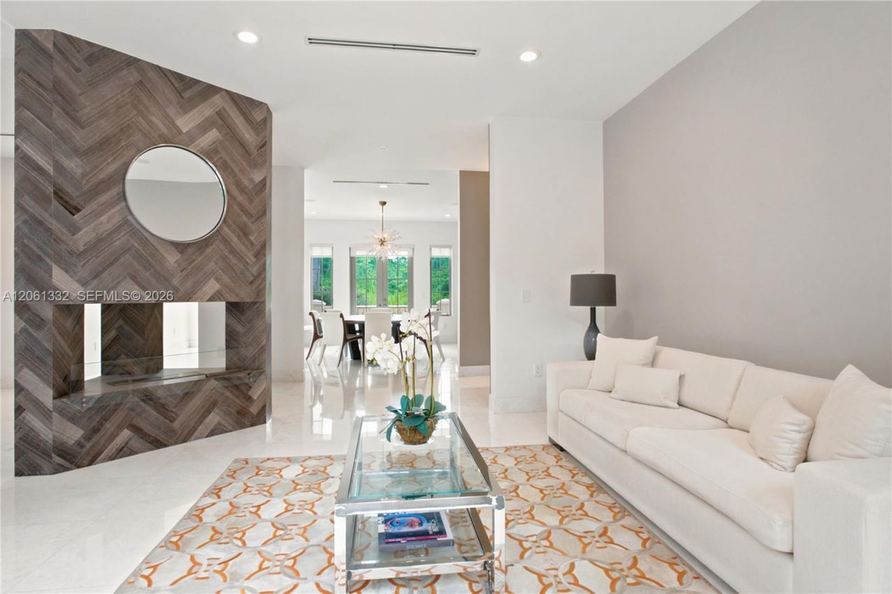 9501 Kerwood Ct, Coral Gables, FL 33156 Photo