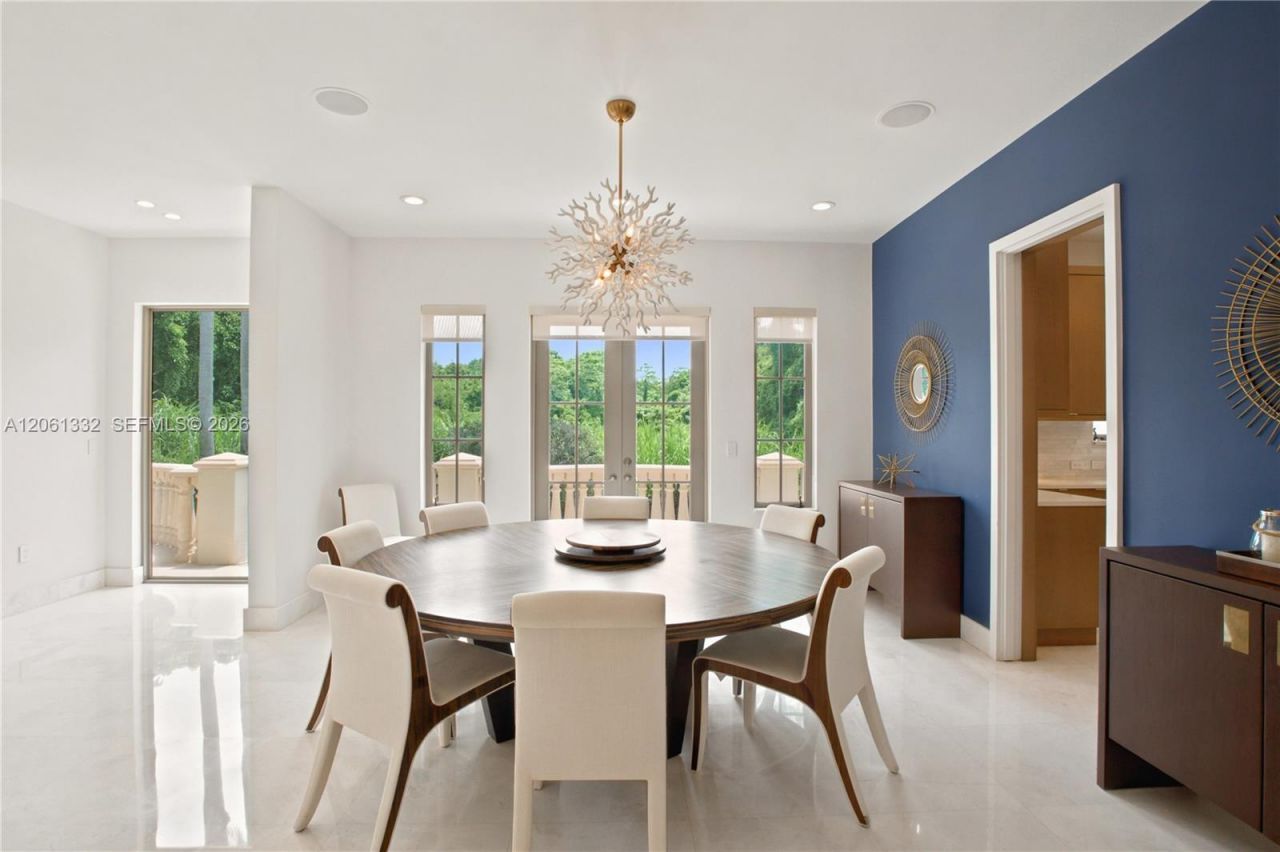 9501 Kerwood Ct, Coral Gables, FL 33156 Photo