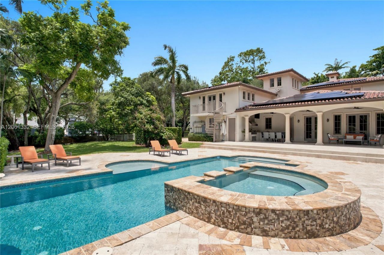 9501 Kerwood Ct, Coral Gables, FL 33156 Photo