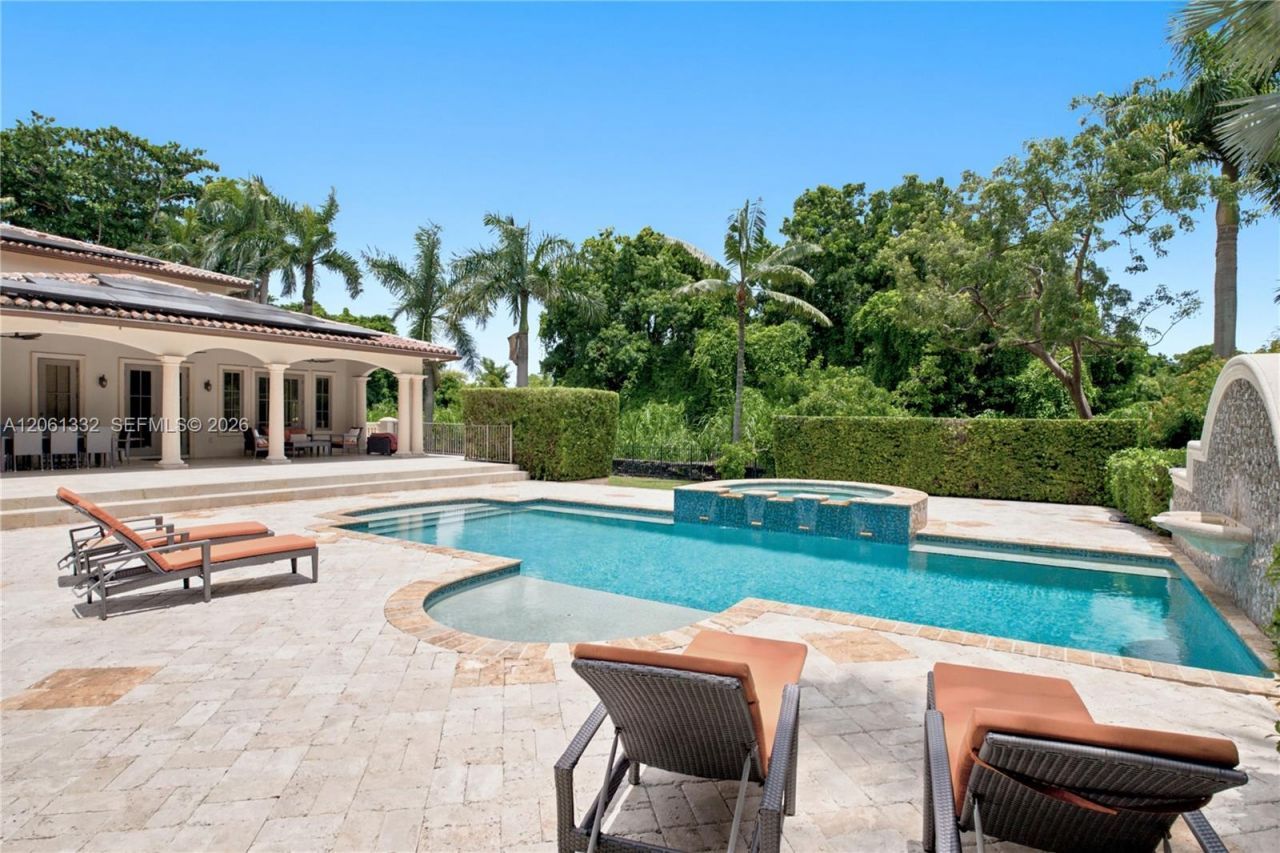 9501 Kerwood Ct, Coral Gables, FL 33156 Photo