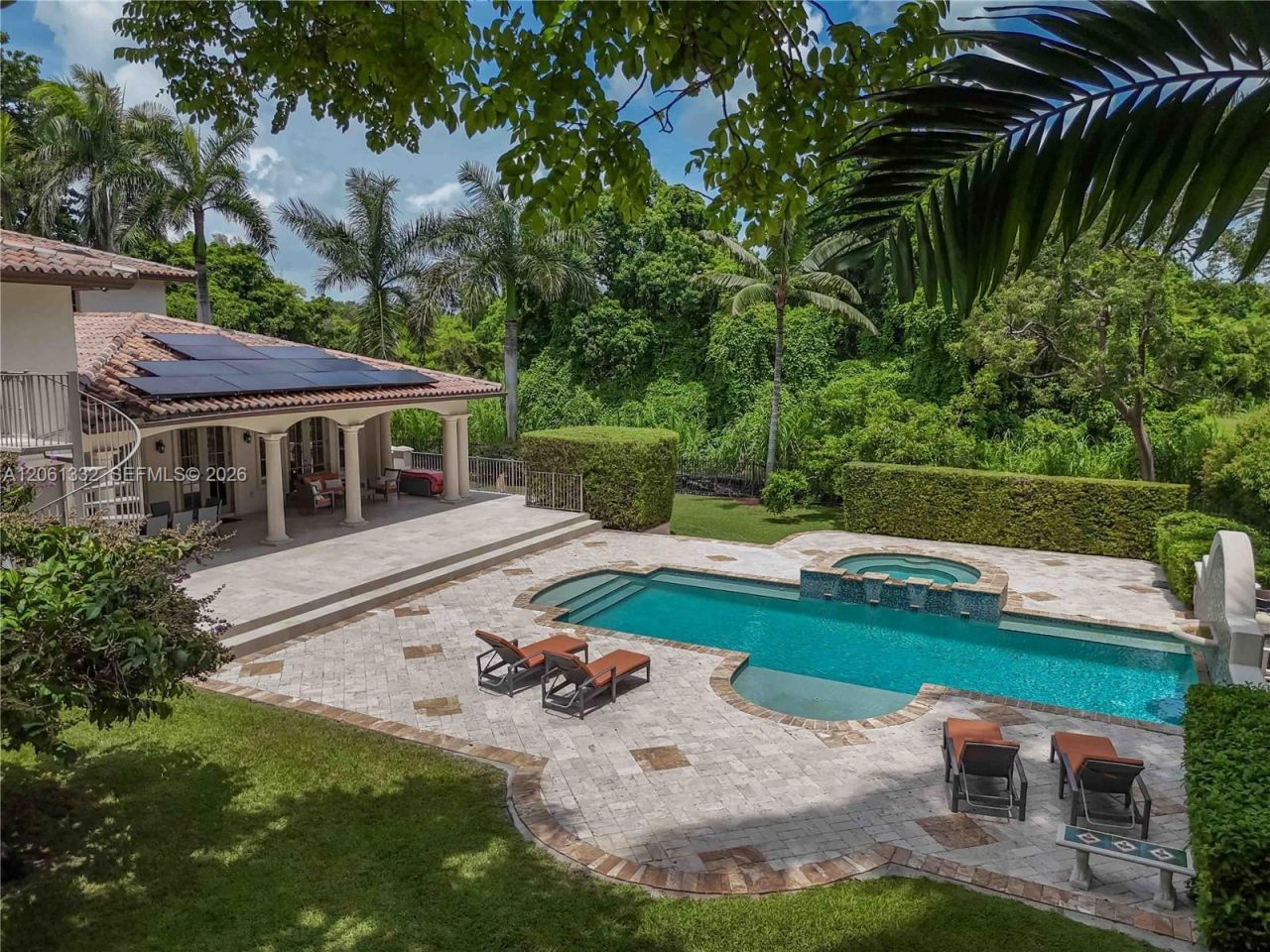 9501 Kerwood Ct, Coral Gables, FL 33156 Photo