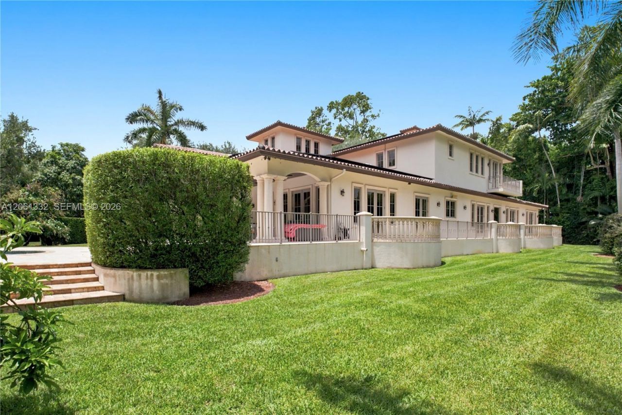 9501 Kerwood Ct, Coral Gables, FL 33156 Photo