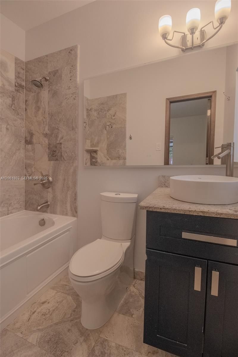 3722 Royal Palm Ave, Miami Beach, FL 33140 Photo