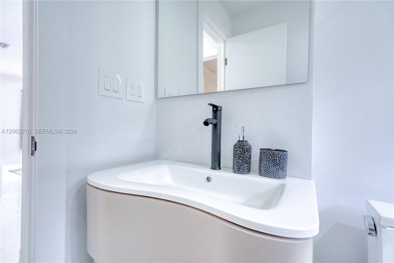 171 NW 47th St, Miami, FL 33127 Photo