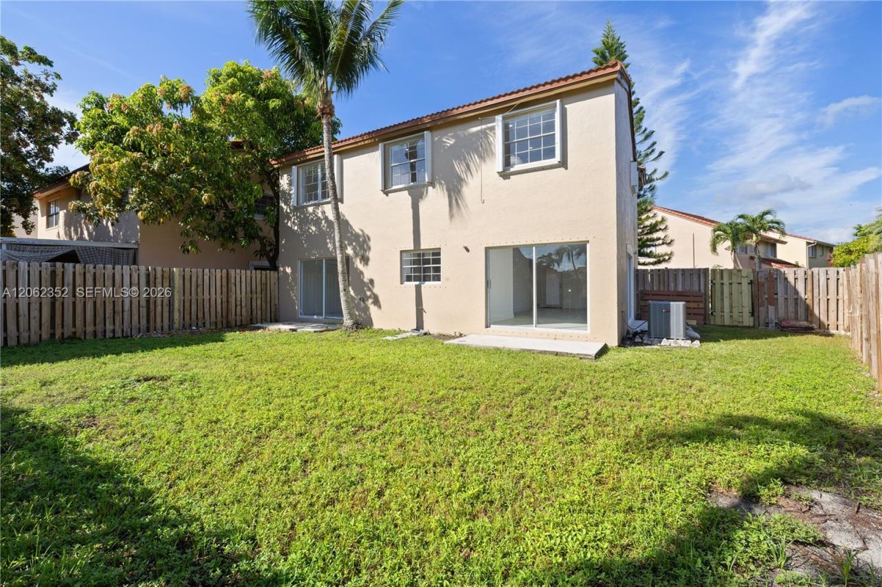 10953 SW 151st Pl, Miami, FL 33196 Photo