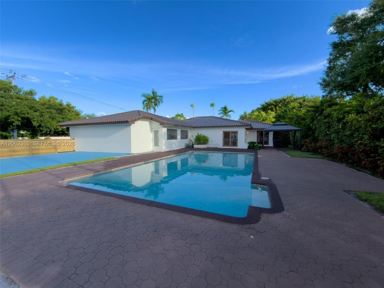 9980 SW 83rd Ave , Miami, FL 33156 Photo