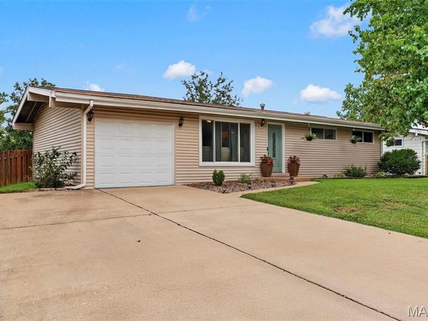 519 Sulphur Spring Road, Manchester, MO 63021