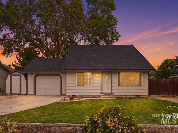 2012 Cherry St, Caldwell, ID 83605