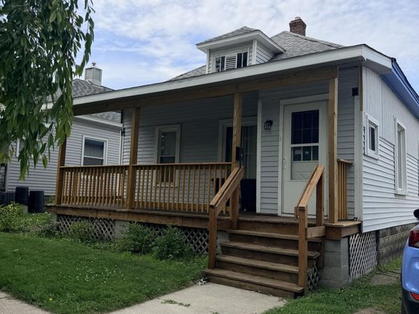 1009 Gillett Street, Port Huron, MI 48060