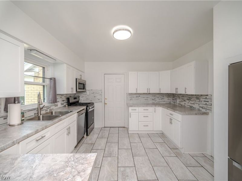 2505 E Market Street , Warren, OH 44483 Photo 14