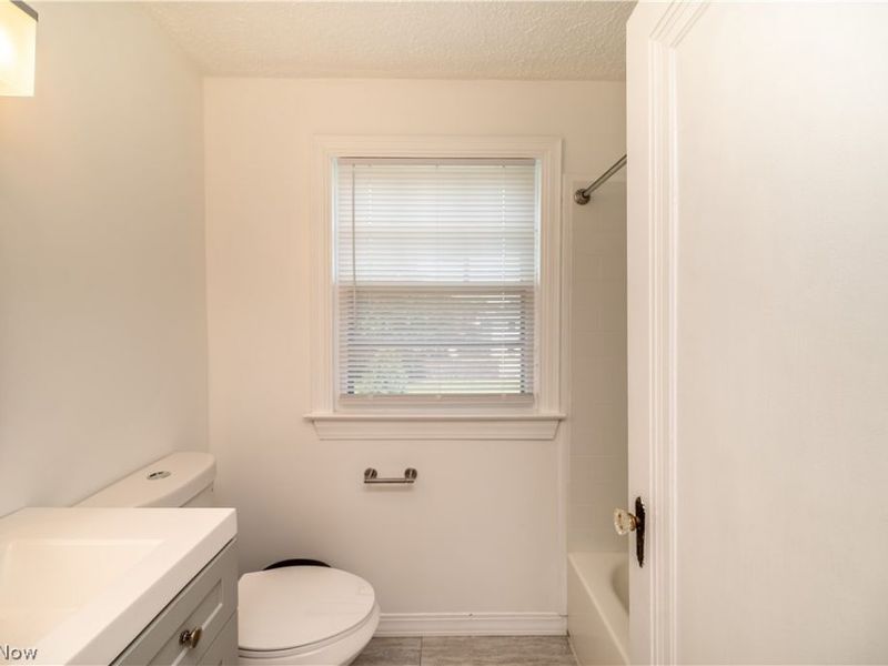 2505 E Market Street , Warren, OH 44483 Photo 32