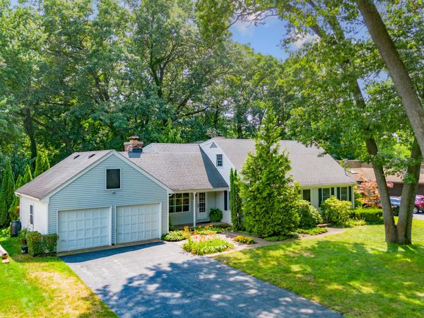8245 Heritage Drive, Kalamazoo, MI 49009