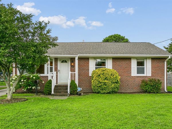 31 Saint Albans Drive , Hampton, VA 23669