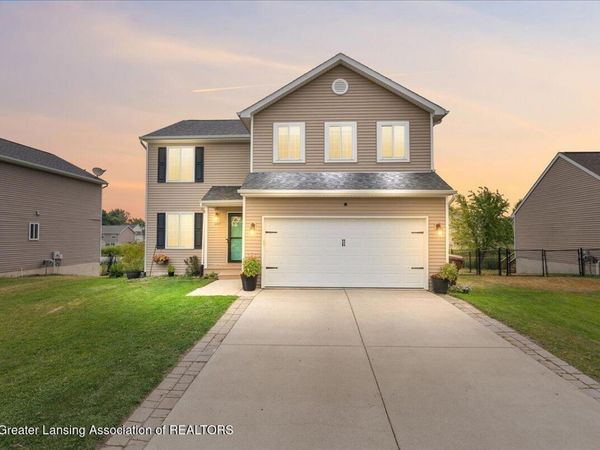 223 Price , Mason, MI 48854