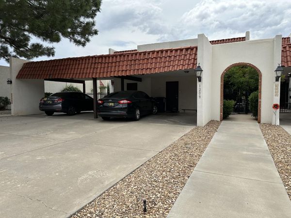 1209 Bernalillo Place SE, Albuquerque, NM 87123
