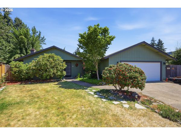 6450 B ST, Springfield, OR 97478