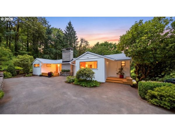 1111 SW CORONADO ST, Portland, OR 97219