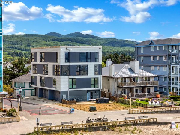 321 S PROM, Unit B, Seaside, OR 97138