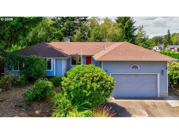 1752 SUNBURST NW TER, Salem, OR 97304