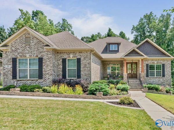 29 Natures Ridge Way, Huntsville, AL 35803