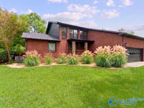 129 Jacque Jim Drive NE, Huntsville, AL 35810