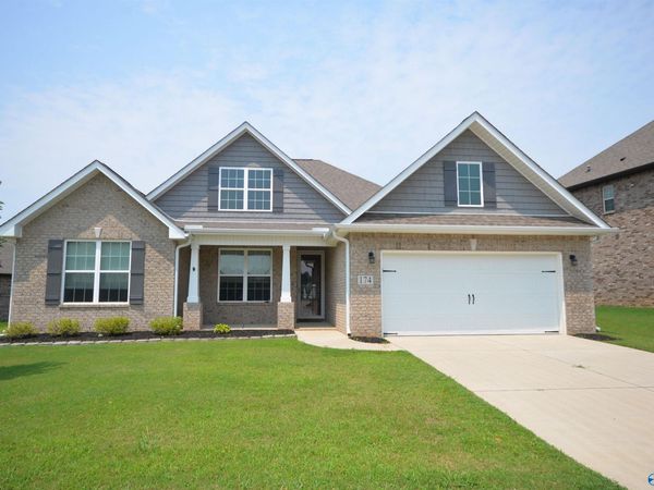 174 Dustin Lane NW, Madison, AL 35757