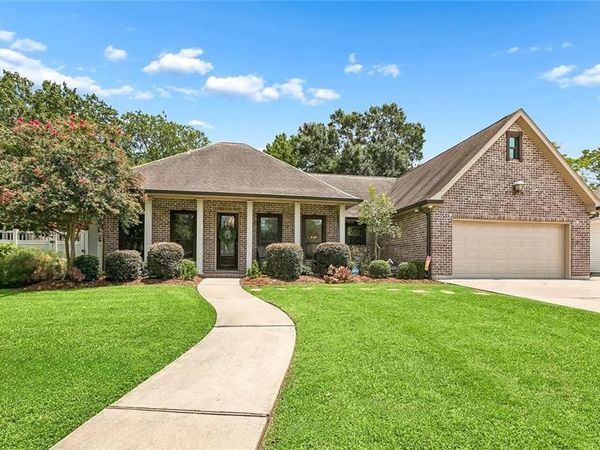 8805 BELLE GROVE Place , River Ridge, LA 70123