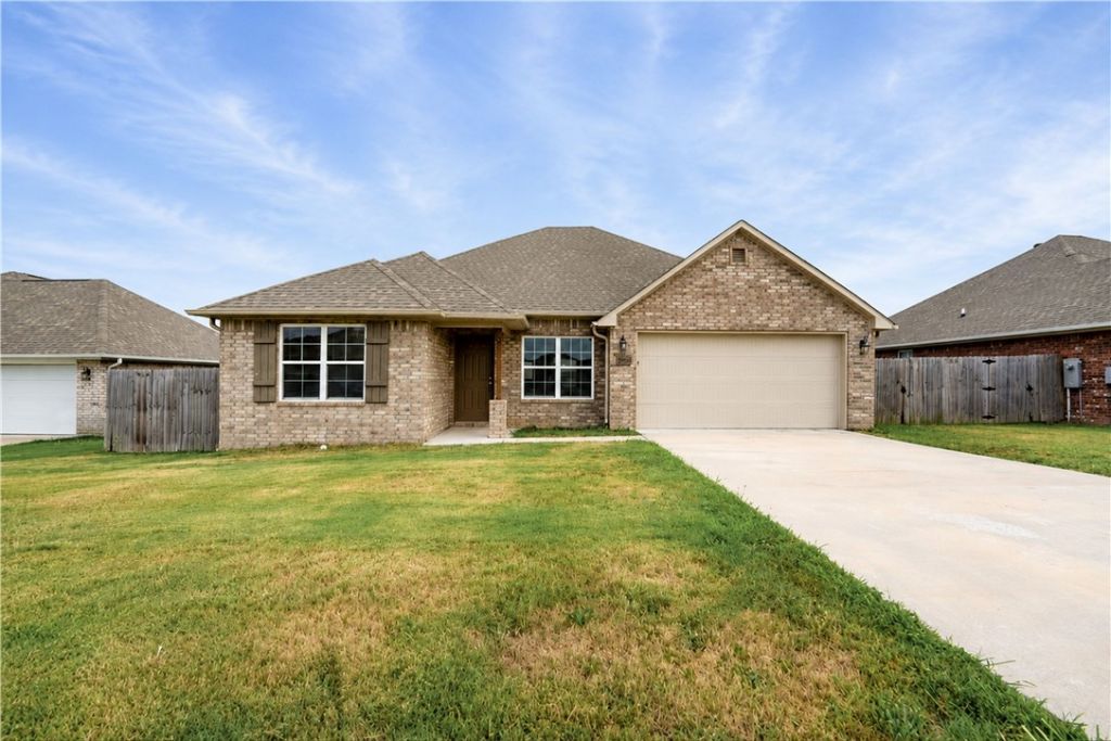 2205 Misti Woods Street, Gentry, AR 72734 Main Photo