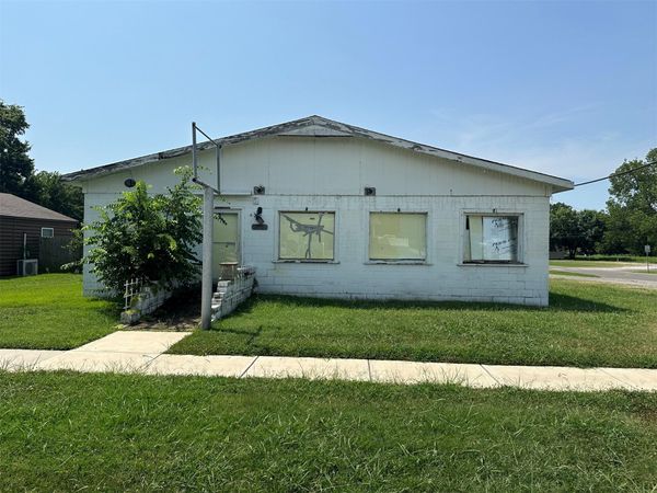 417 W Cherokee Street , Wagoner, OK 74467