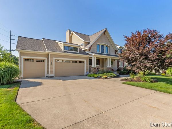 4878 W Village Trail SE, Ada, MI 49301
