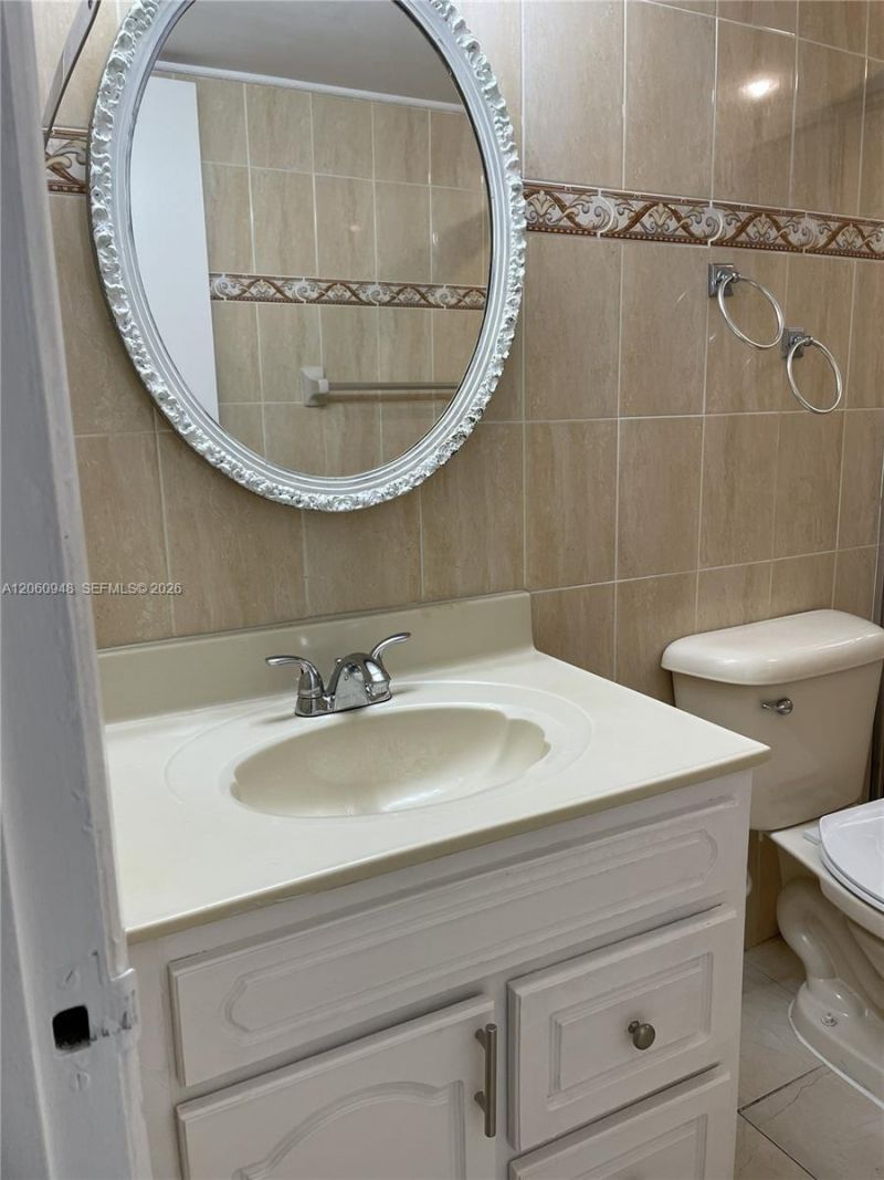 920 NE 199th St , Unit 309-3J, Miami, FL 33179 Photo