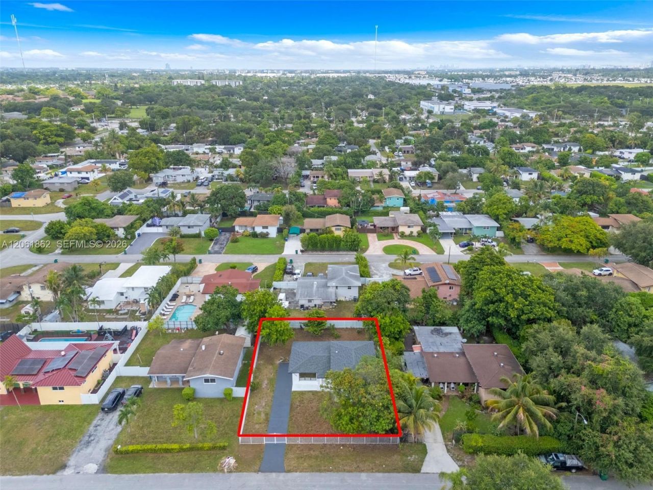 1265 NE 201st Ter , Miami, FL 33179 Photo
