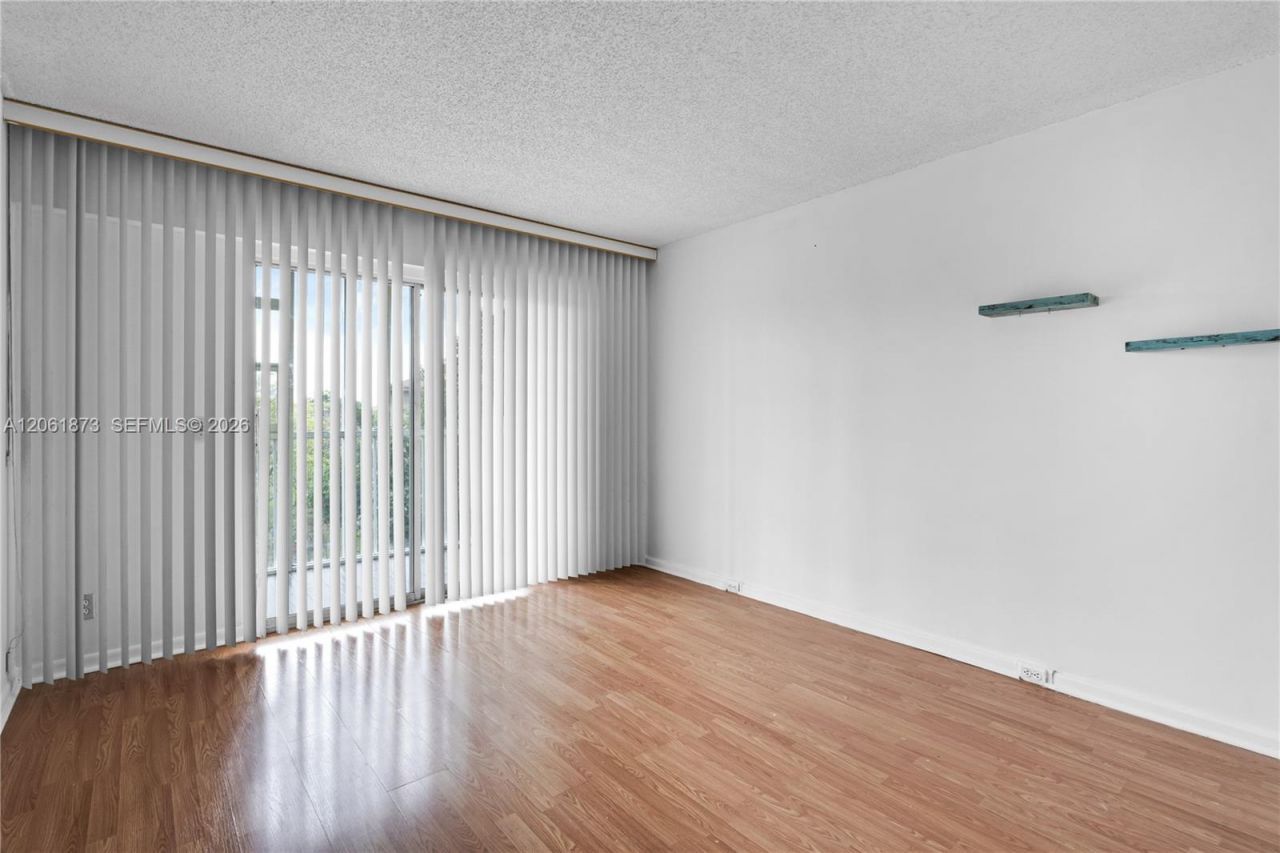 300 SW 134th Way , Unit 413E, Pembroke Pines, FL 33027 Photo