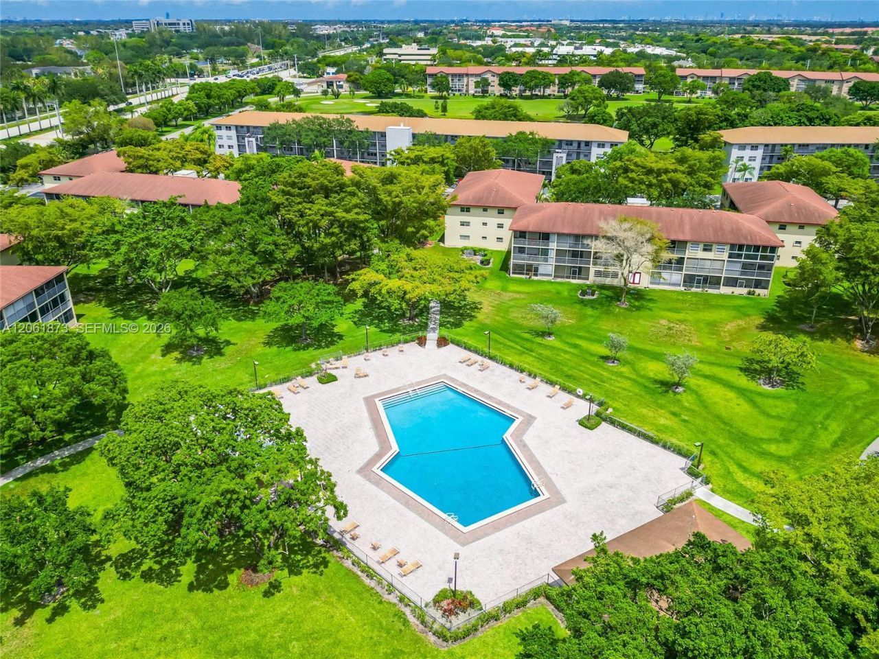 300 SW 134th Way , Unit 413E, Pembroke Pines, FL 33027 Photo