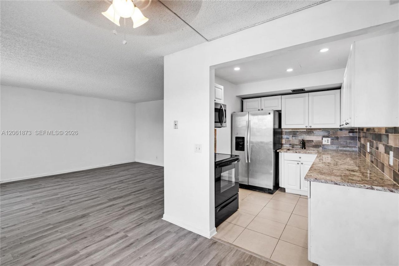 300 SW 134th Way , Unit 413E, Pembroke Pines, FL 33027 Photo