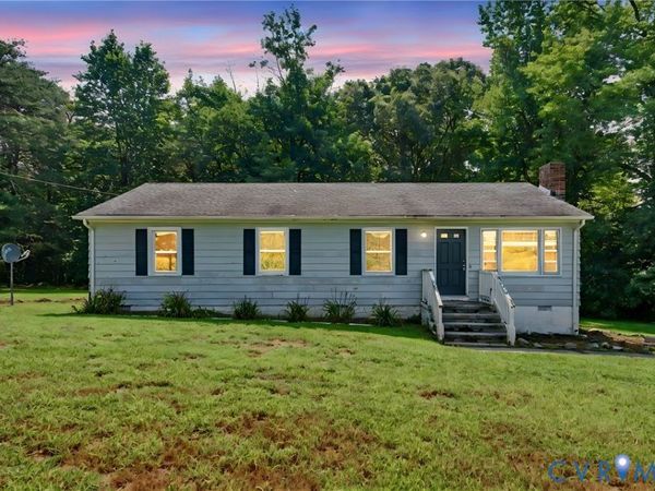 3253 Essex Mill Road , Dunnsville, VA 22454