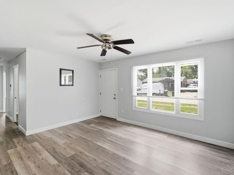 9738 Gibralter Drive, Colerain Township, OH 45251 Photo 5