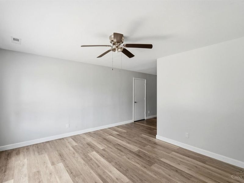 9738 Gibralter Drive, Colerain Township, OH 45251 Photo 7