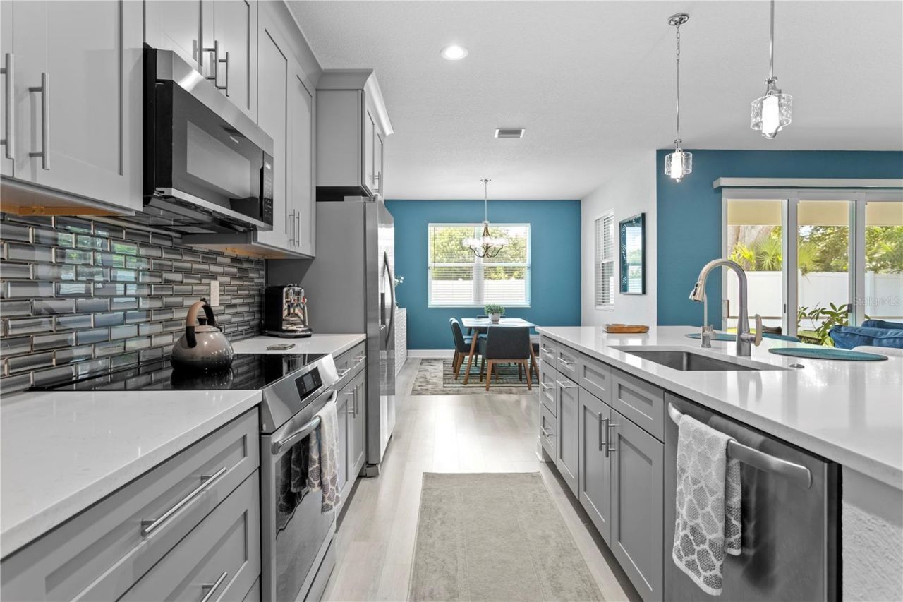 5220 94th Avenue N, Pinellas Park, FL 33782 Photo