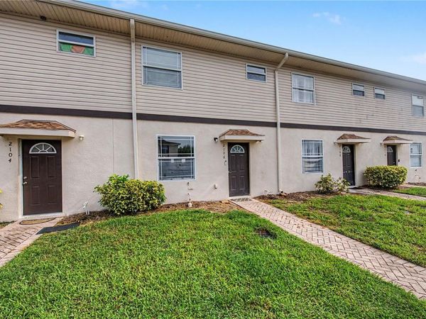 2106 PINE CHACE COURT, TAMPA, FL 33613
