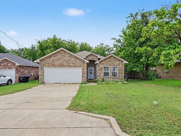4517 Church Street , Greenville, TX 75401