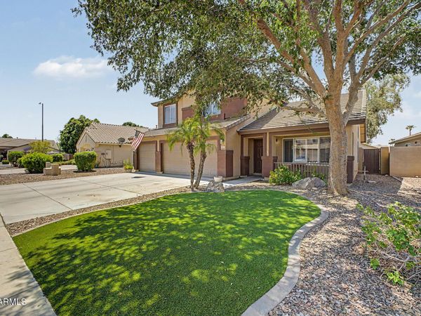 8227 W HARMONY Lane, Peoria, AZ 85382