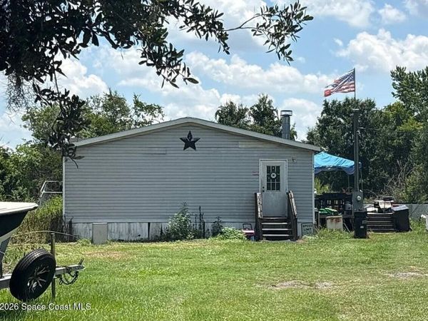 2703 Jim Johnson Road , Plant City, FL 33566