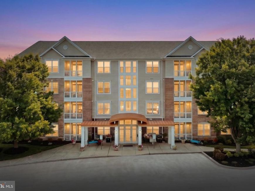 1010 Crest Way , Unit 402, York, PA 17403 Main Photo