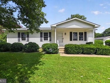 13996 LAKEVIEW DRIVE, GAINESVILLE, VA 20155