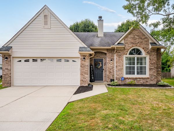 8403 Inland Drive , Avon, IN 46123