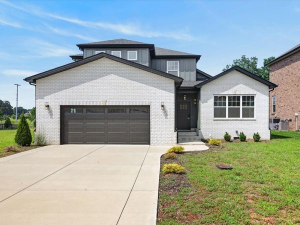 281 Bluebell Dr , Clarksville, TN 37043