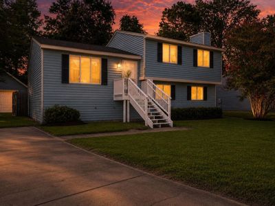 4950 Amberwood Lane, North Charleston, SC 29418
